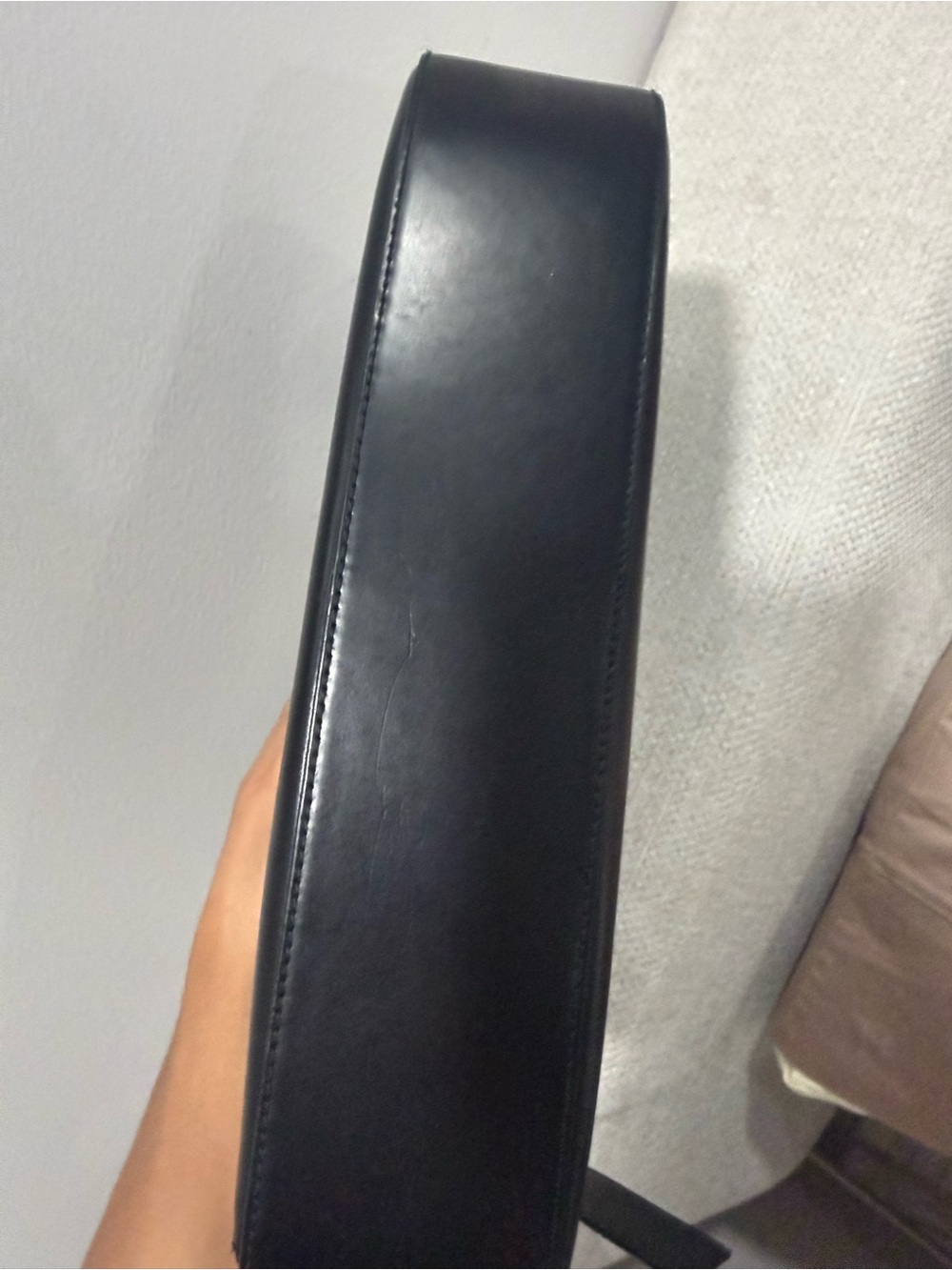 Ferragamo Classic Black Leather Shoulder Bag - Picture 8 of 13